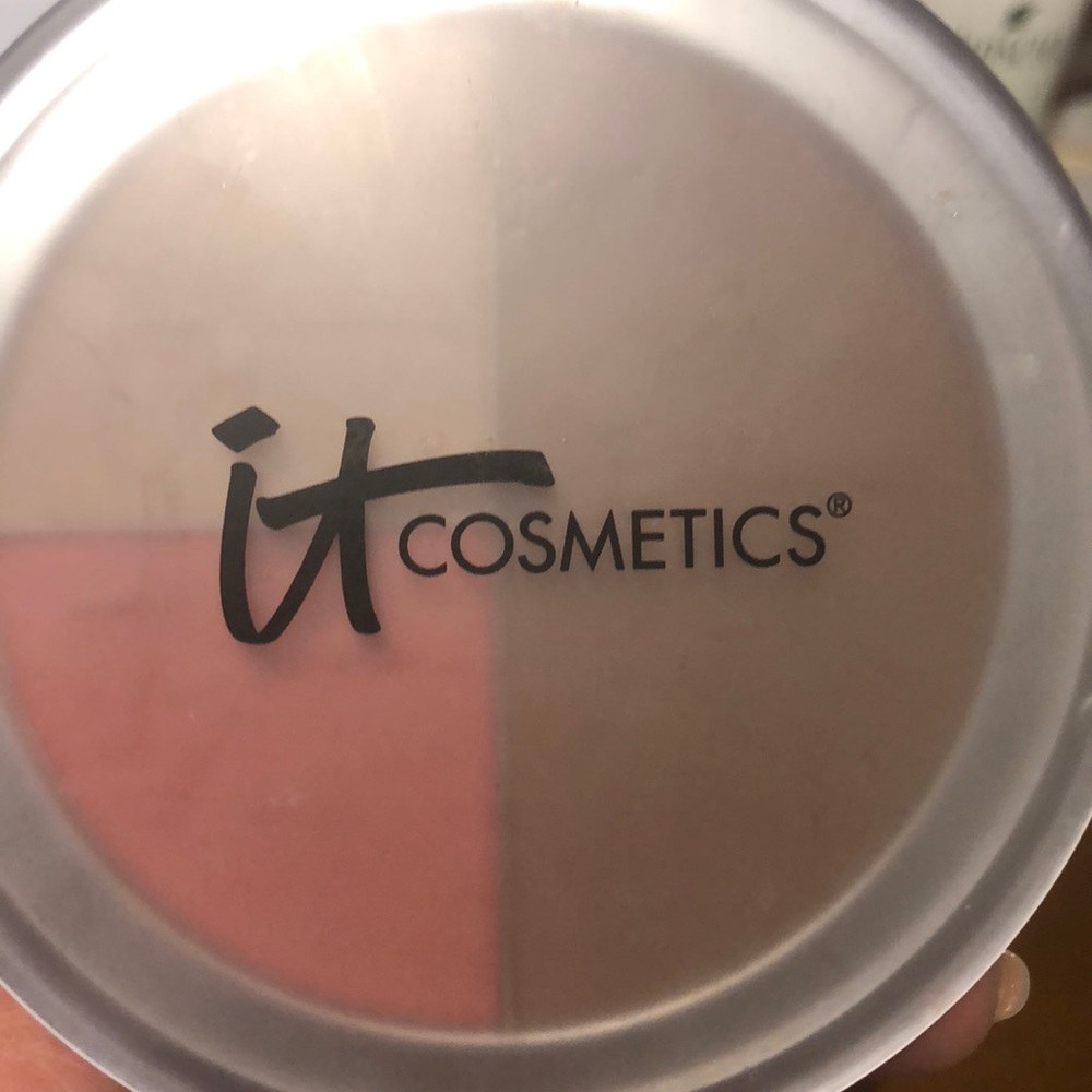 IT cosmetics blush/bronzer